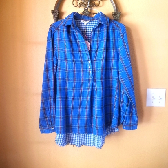Umgee Tops - NWT Umgee Blouse